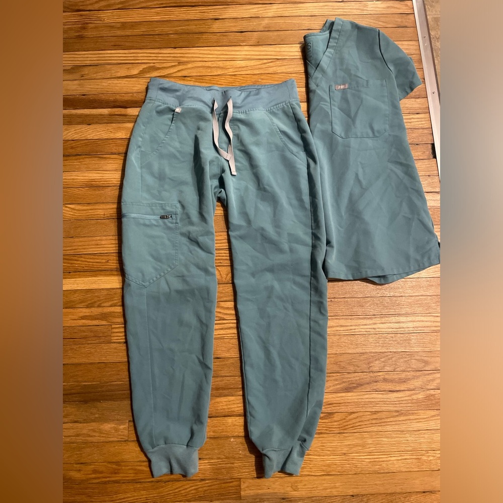 Figs Teal Scrub Set